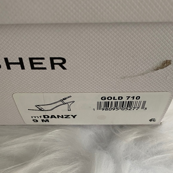 Marc Fisher Metallic Gold Strappy Sandals size 9M new - Picture 11 of 11